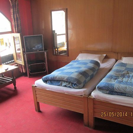 Pandey Lodge Buin Exterior photo